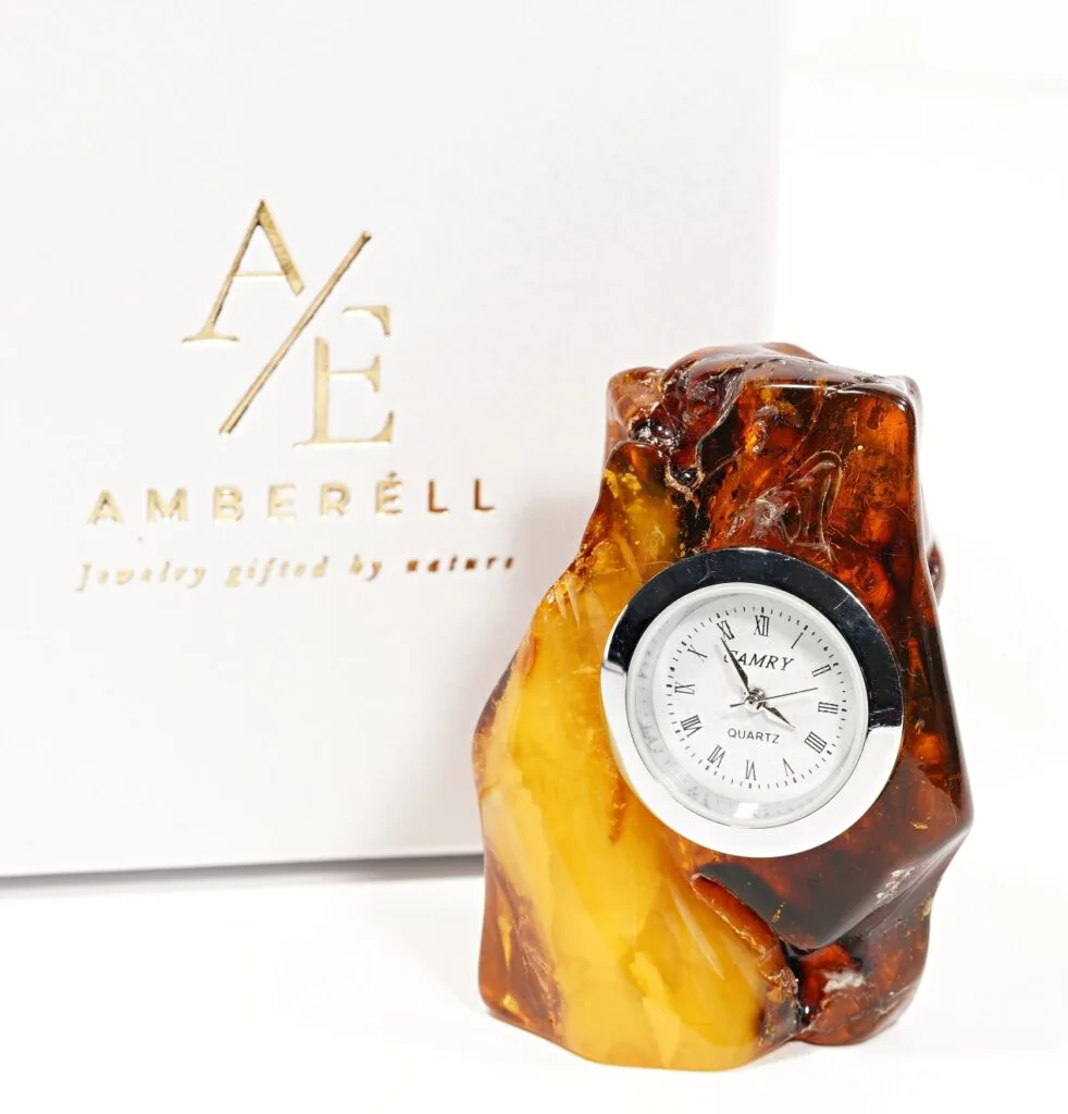 Gintaro laikrodis