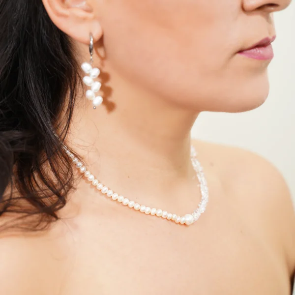 Natūralių perlų vėrinys