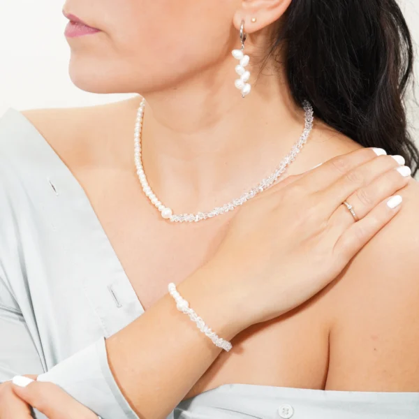 Modernus klasikinis perlų komplektas vestuvėms