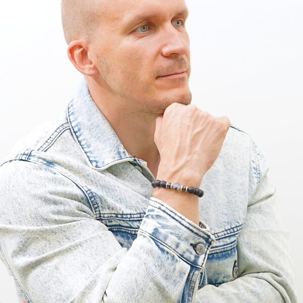 Lavos akmens apyrankė su agatu