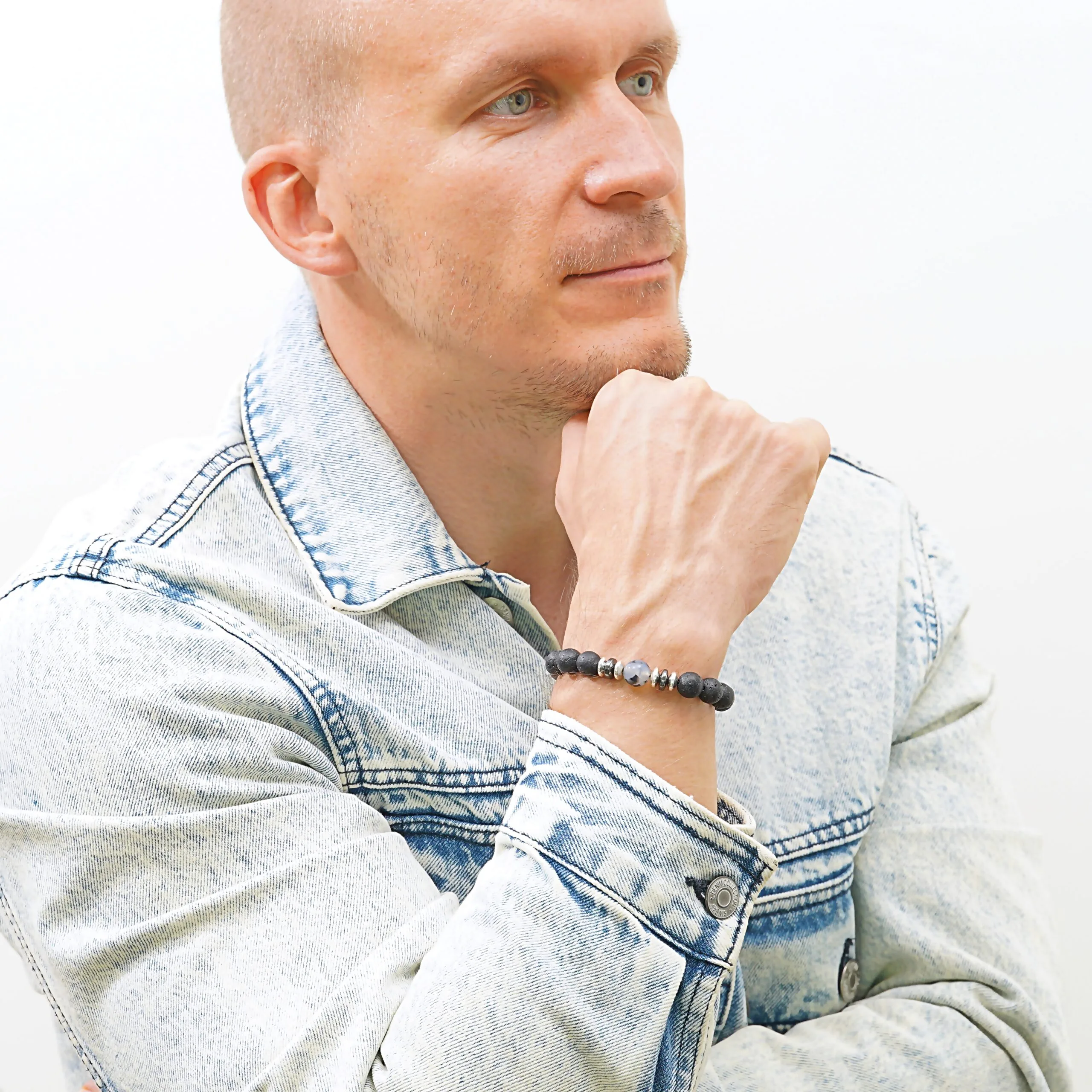 Lavos akmens apyrankė su agatu