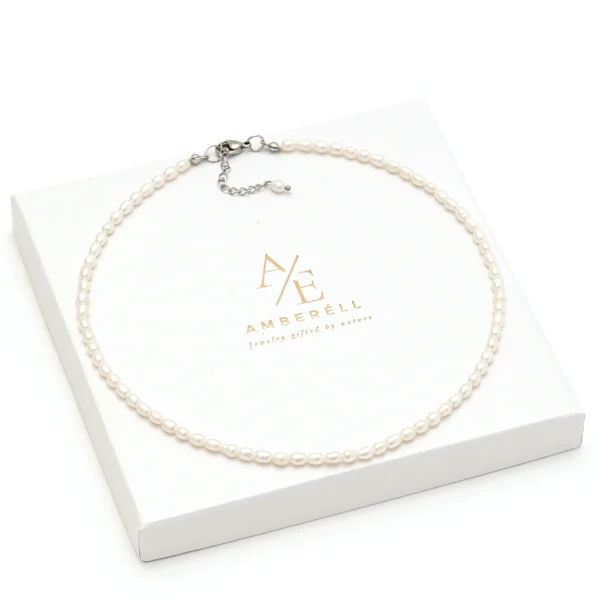 Natūralių gėlavandenių perlų vėrinys