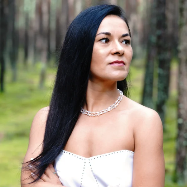 Natūralių gėlavandenių perlų vėrinys