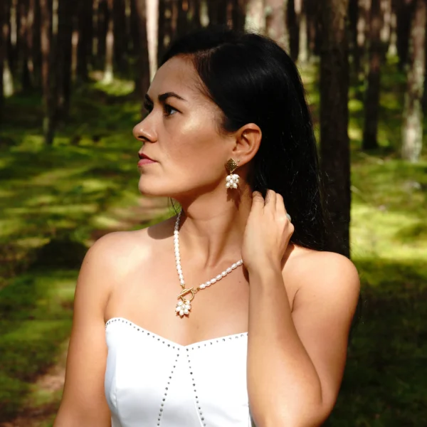 Alternative view of Perlų vėrinys „Camilla”