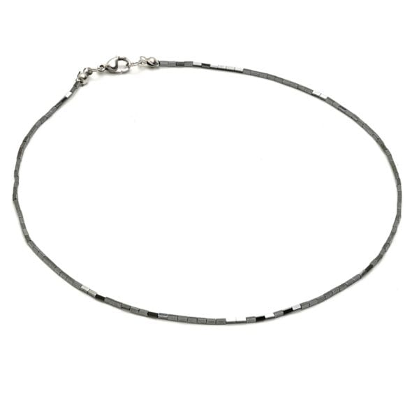 Minimalistinis Vėrinys