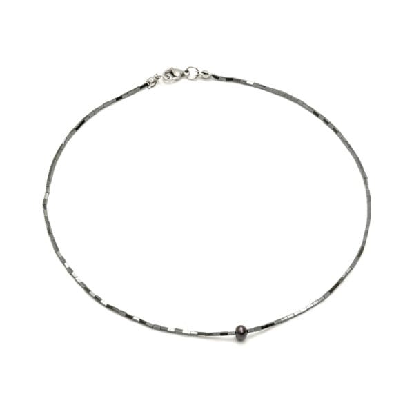 Hematito vėrinys moterims