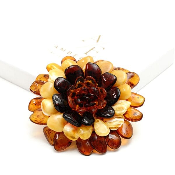 Natūralaus Baltijos gintaro sagė - pakabukas