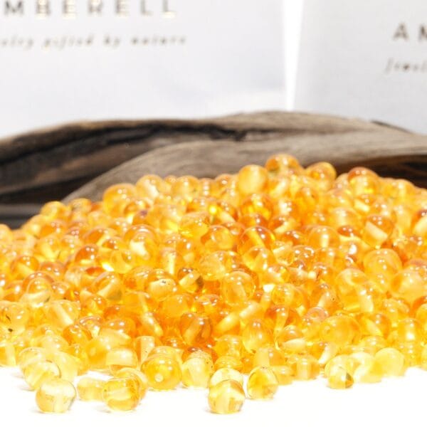 gintaro karoliukai vėrimui